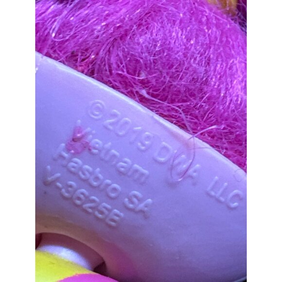 Set Of 7 DreamWorks Trolls Mini Figures By Hasbro With Colorful Hair & Outfits - Picture 4 of 10